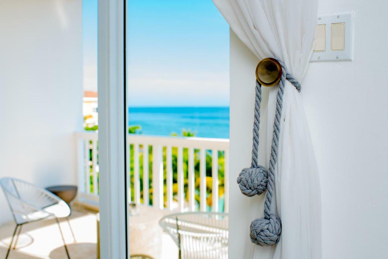 Ocho Rios Penthouse At Whispering Seas Apartman Kültér fotó