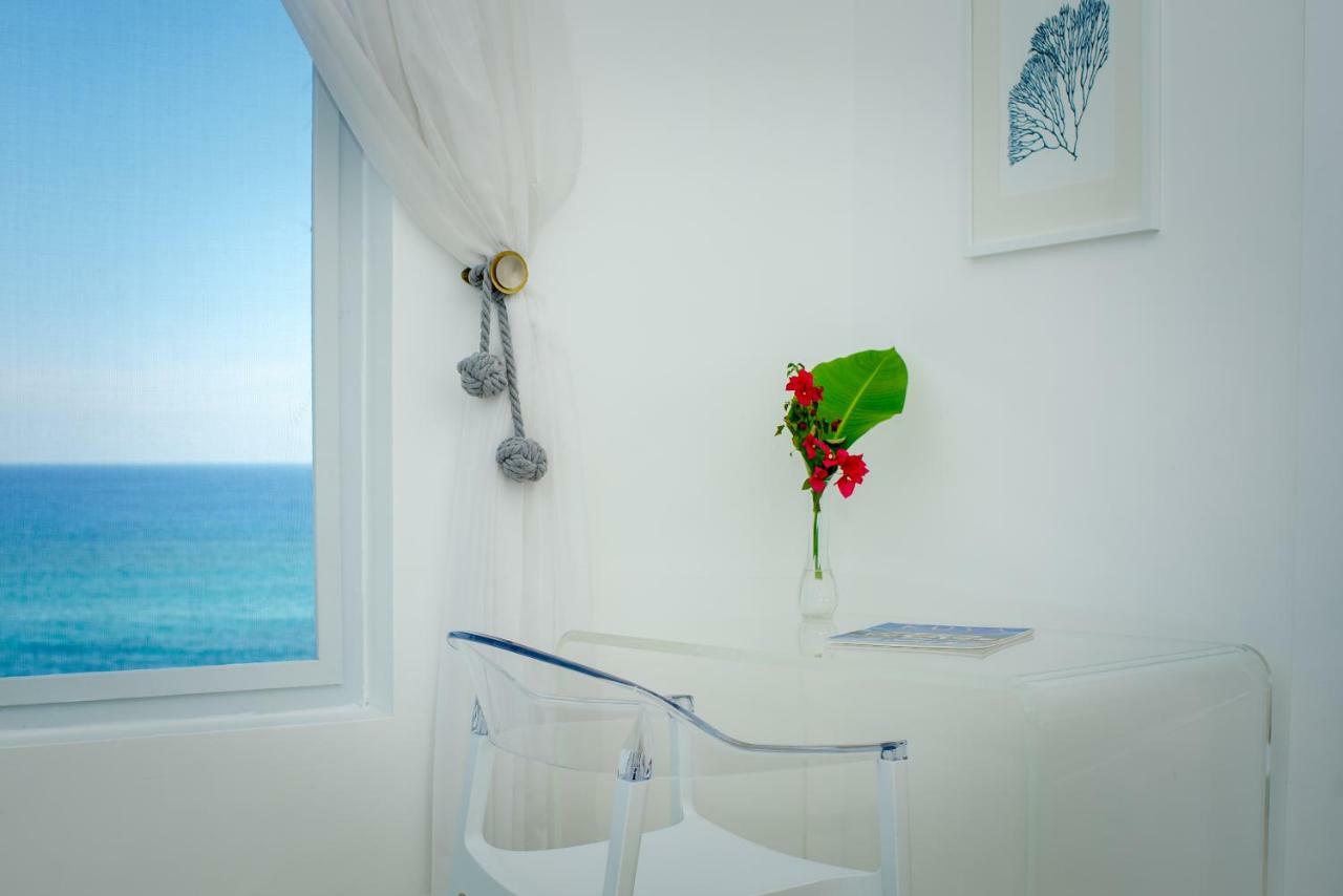 Ocho Rios Penthouse At Whispering Seas Apartman Kültér fotó